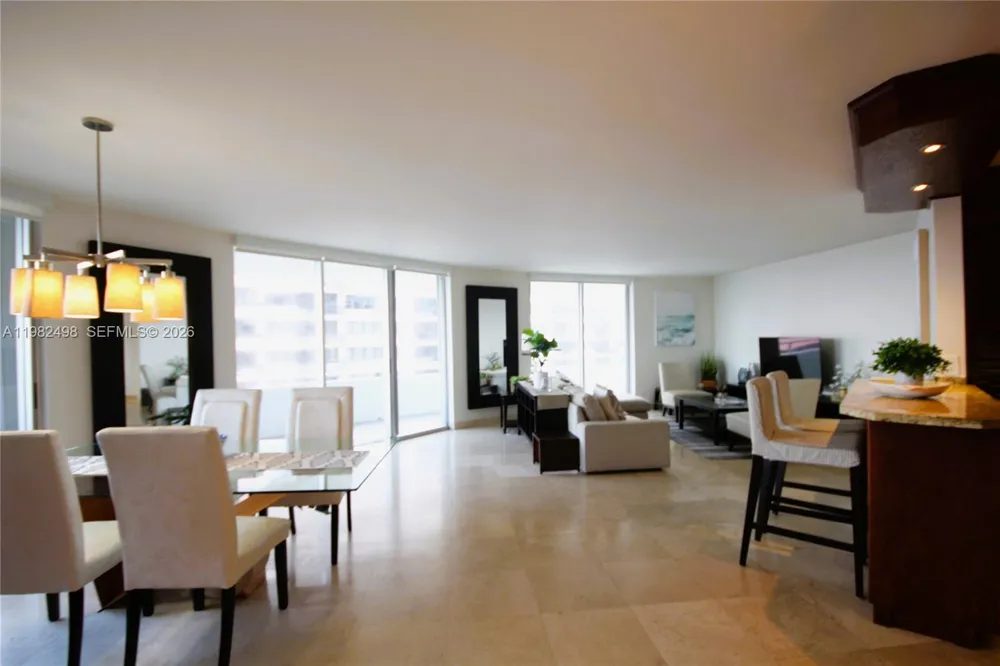 5161 COLLINS AV #1004 Miami Beach, FL 33140