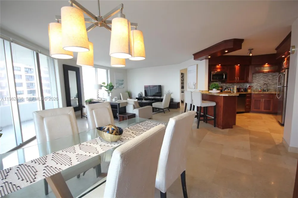 5161 COLLINS AV #1004 Miami Beach, FL 33140
