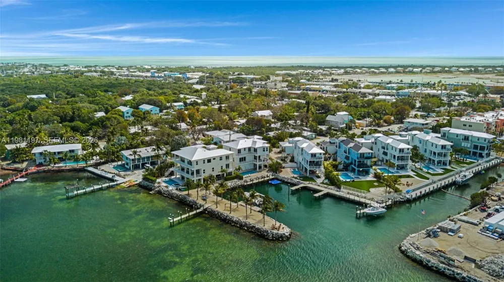 865 50th Street Gulf Marathon, FL 33050