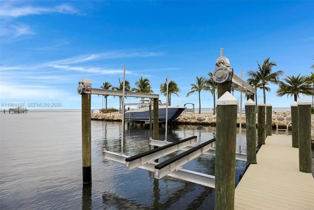 865 50th Street Gulf Marathon, FL 33050