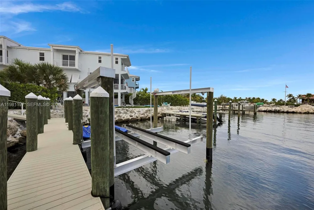 865 50th Street Gulf Marathon, FL 33050