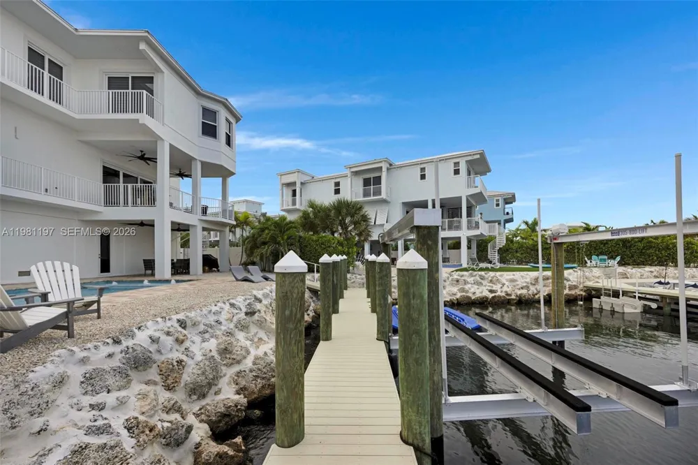 865 50th Street Gulf Marathon, FL 33050