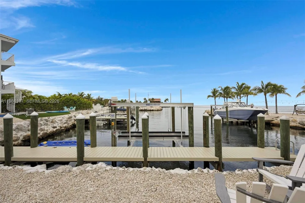 865 50th Street Gulf Marathon, FL 33050