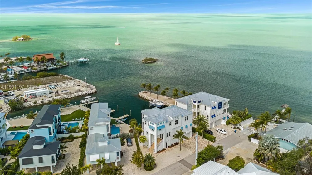 865 50th Street Gulf Marathon, FL 33050