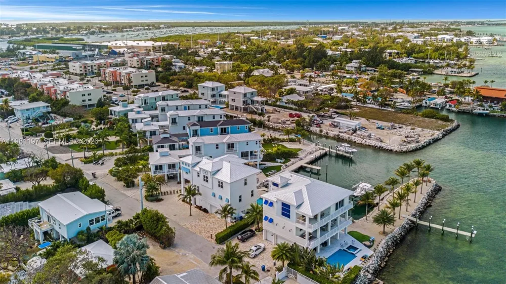 865 50th Street Gulf Marathon, FL 33050