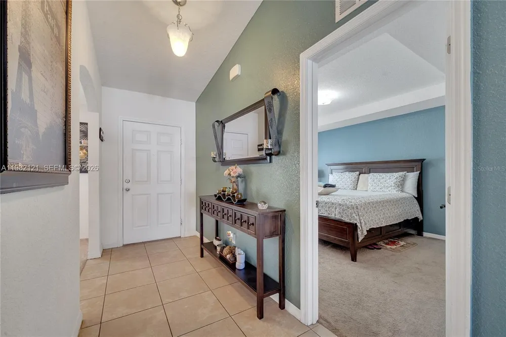 1317 Conch Key Ln Davenport, FL 33837