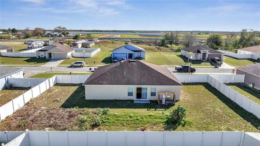 1317 Conch Key Ln Davenport, FL 33837