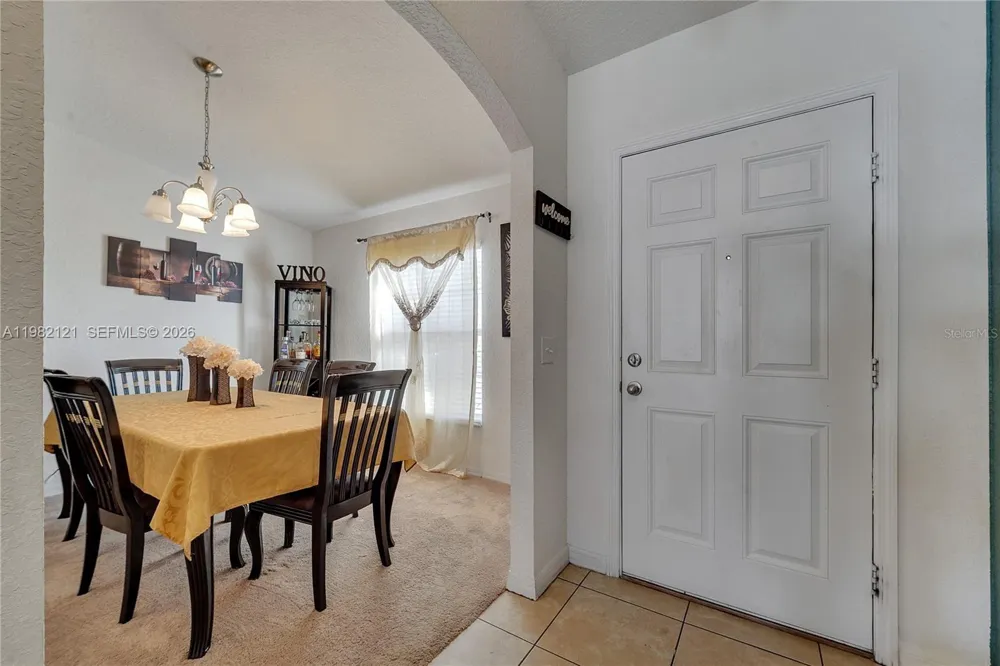 1317 Conch Key Ln Davenport, FL 33837