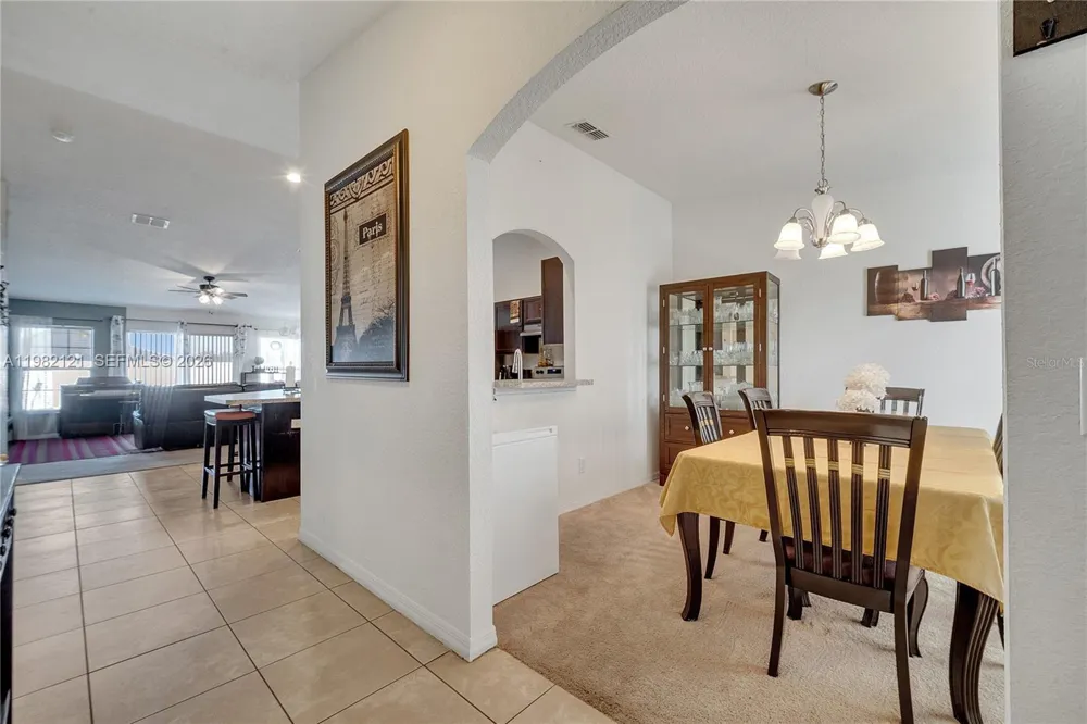 1317 Conch Key Ln Davenport, FL 33837