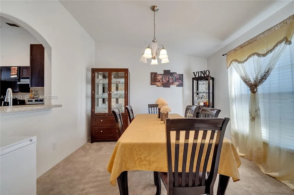 1317 Conch Key Ln Davenport, FL 33837