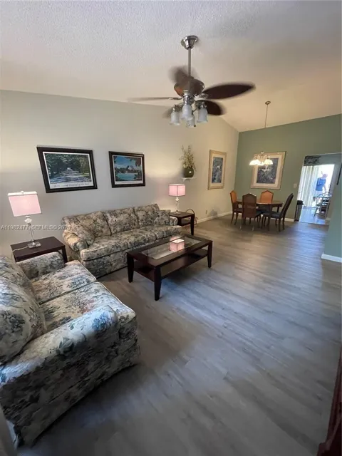 8042 SE Villa Cir #8042
