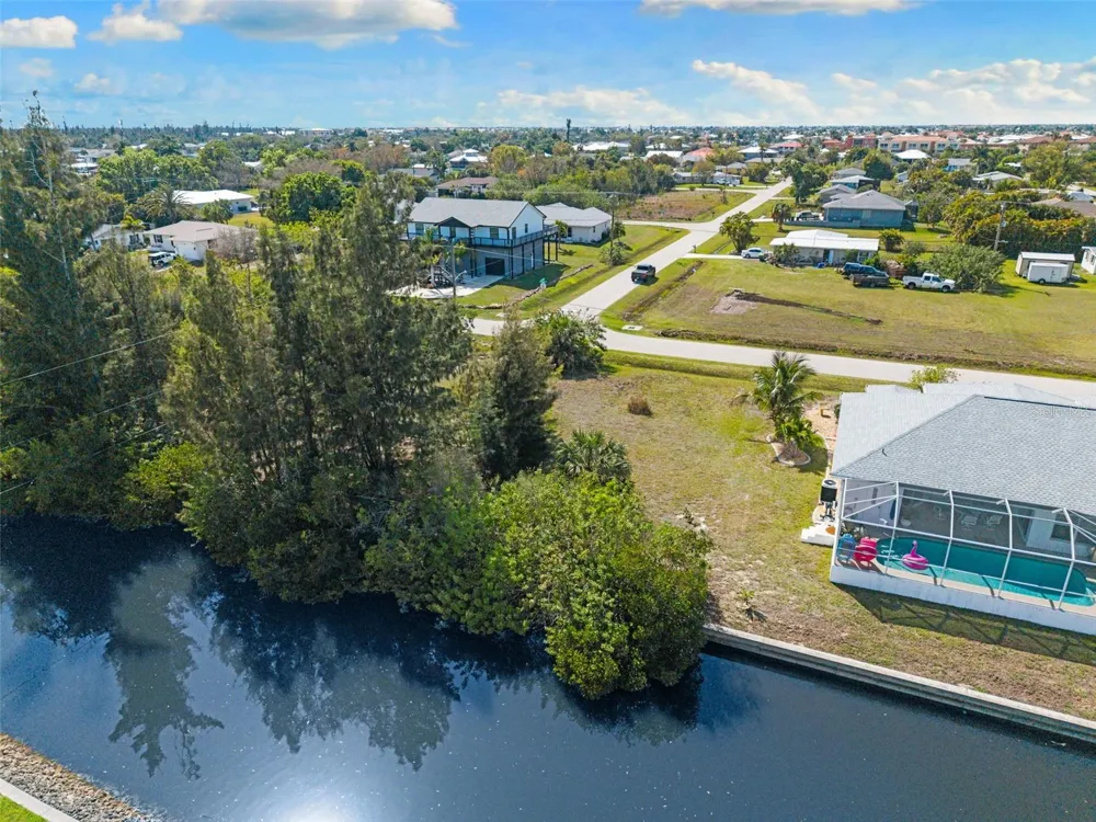 2524 LARKSPUR DRIVE Punta Gorda, FL 33950
