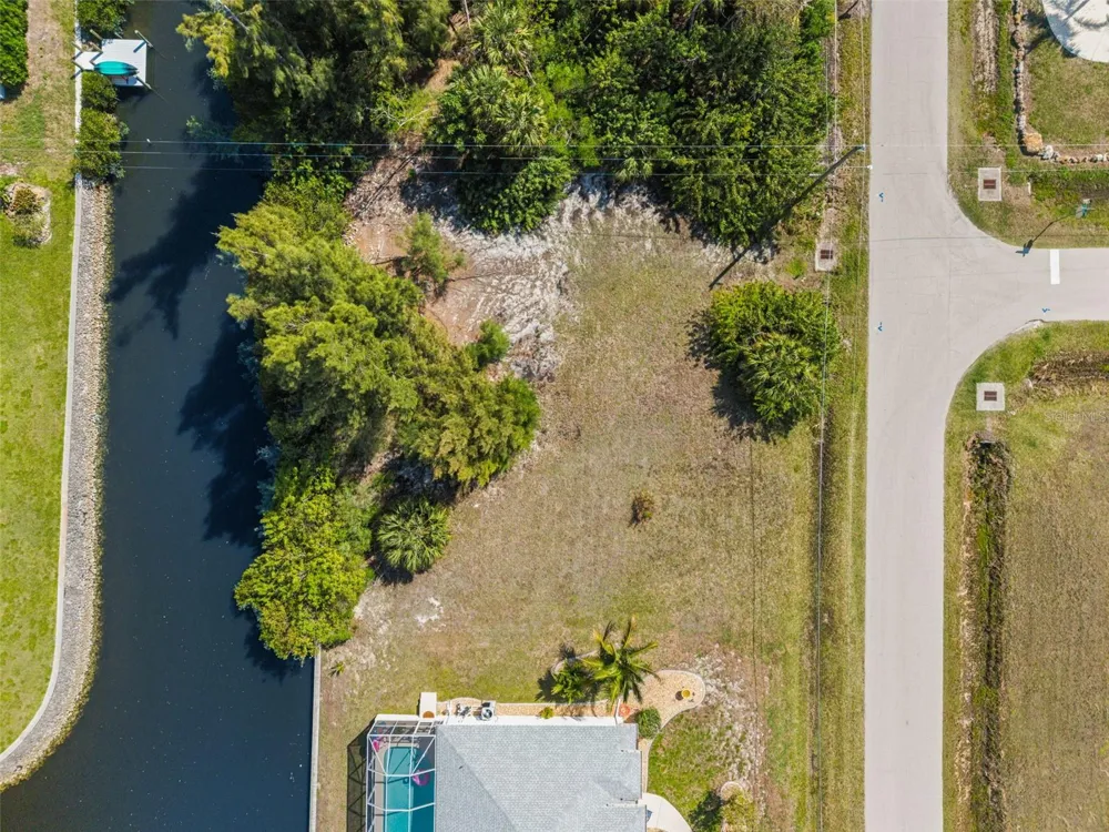 2524 LARKSPUR DRIVE Punta Gorda, FL 33950
