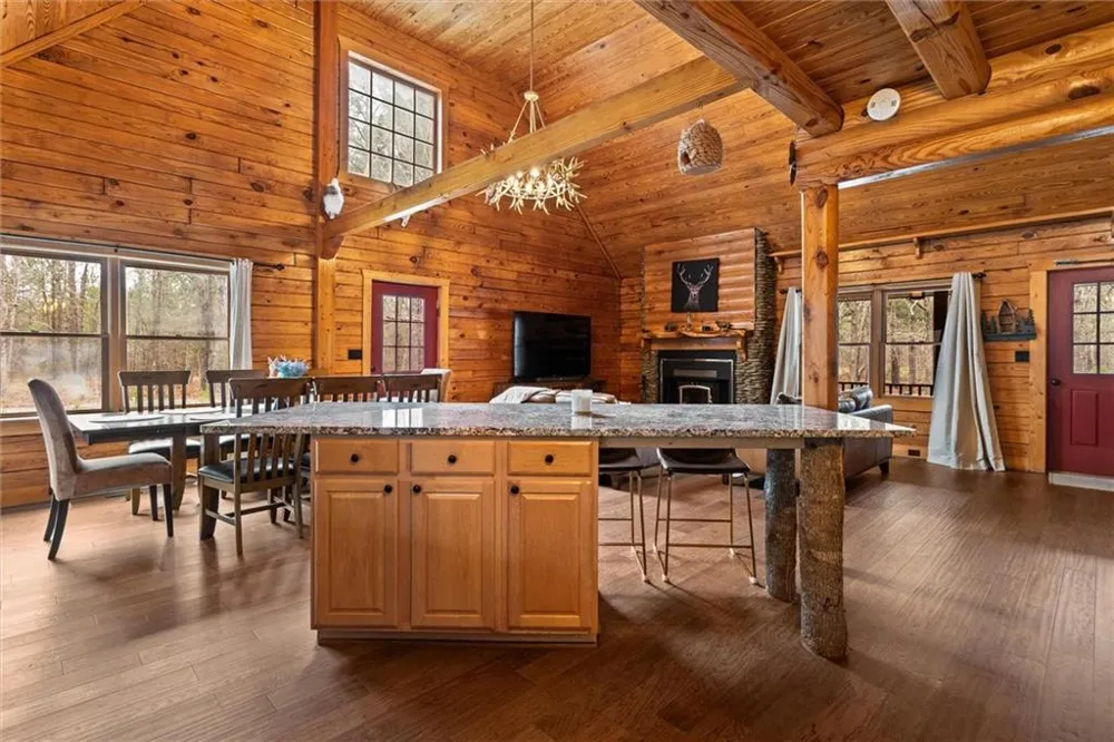250 Lee Paul Road Hawkinsville, GA 31036