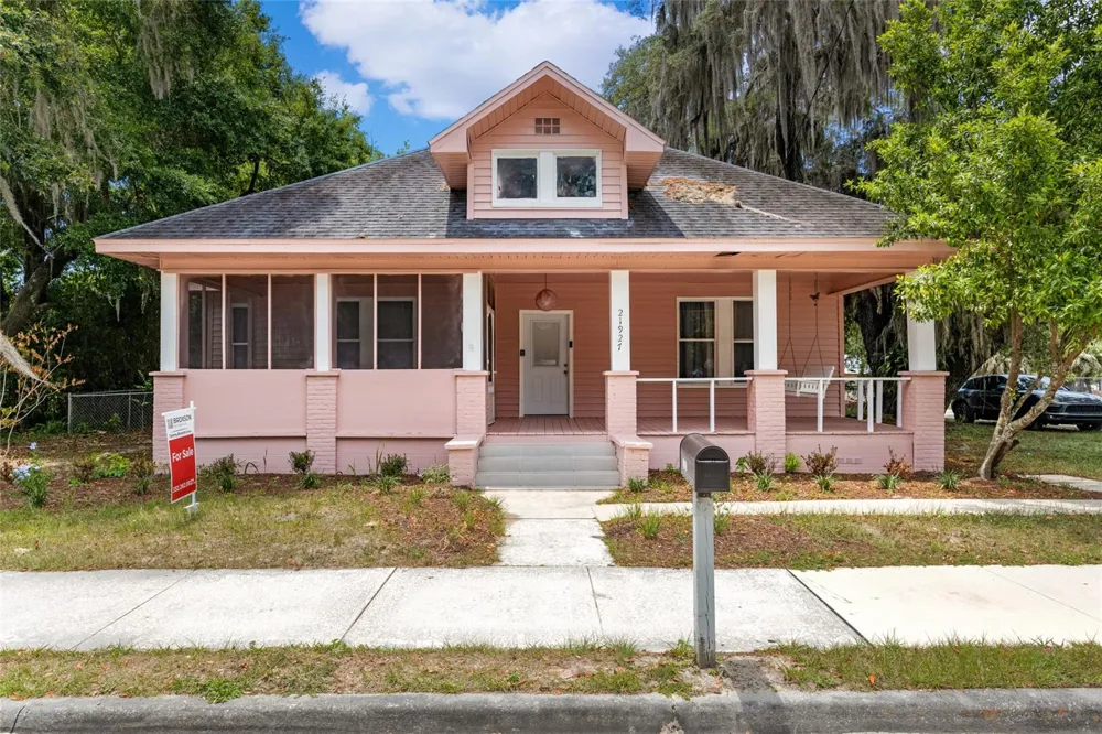 21927 SE 69TH AVENUE Hawthorne, FL 32640
