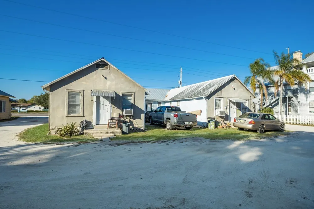 2008 53RD AVENUE E Bradenton, FL 34203