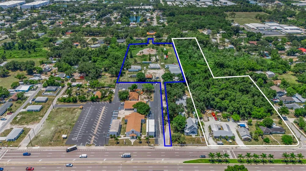 2008 53RD AVENUE E Bradenton, FL 34203