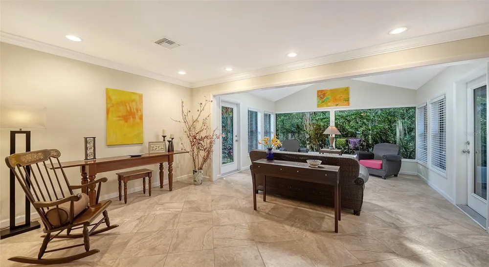 5345 SIESTA COURT Sarasota, FL 34242