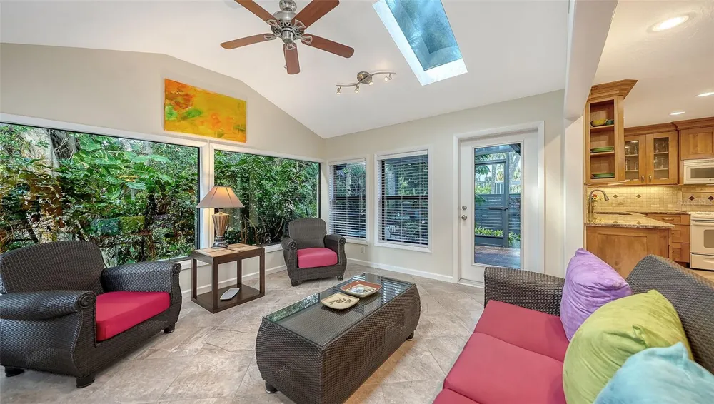 5345 SIESTA COURT Sarasota, FL 34242
