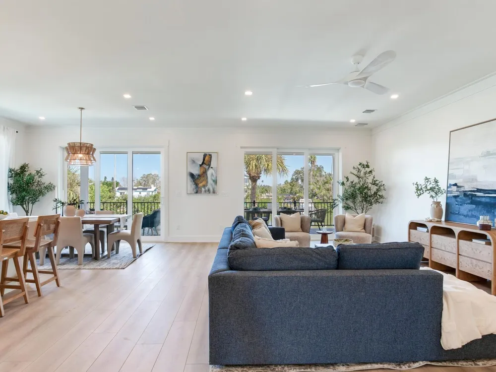 17030 DOLPHIN DRIVE North Redington Beach, FL 33708