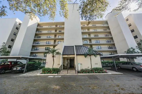 2900 COVE CAY DRIVE #7B