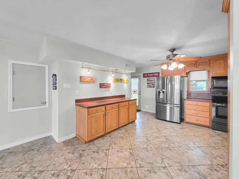 270 Andrew Jackson Circle Hemphill, TX 75948