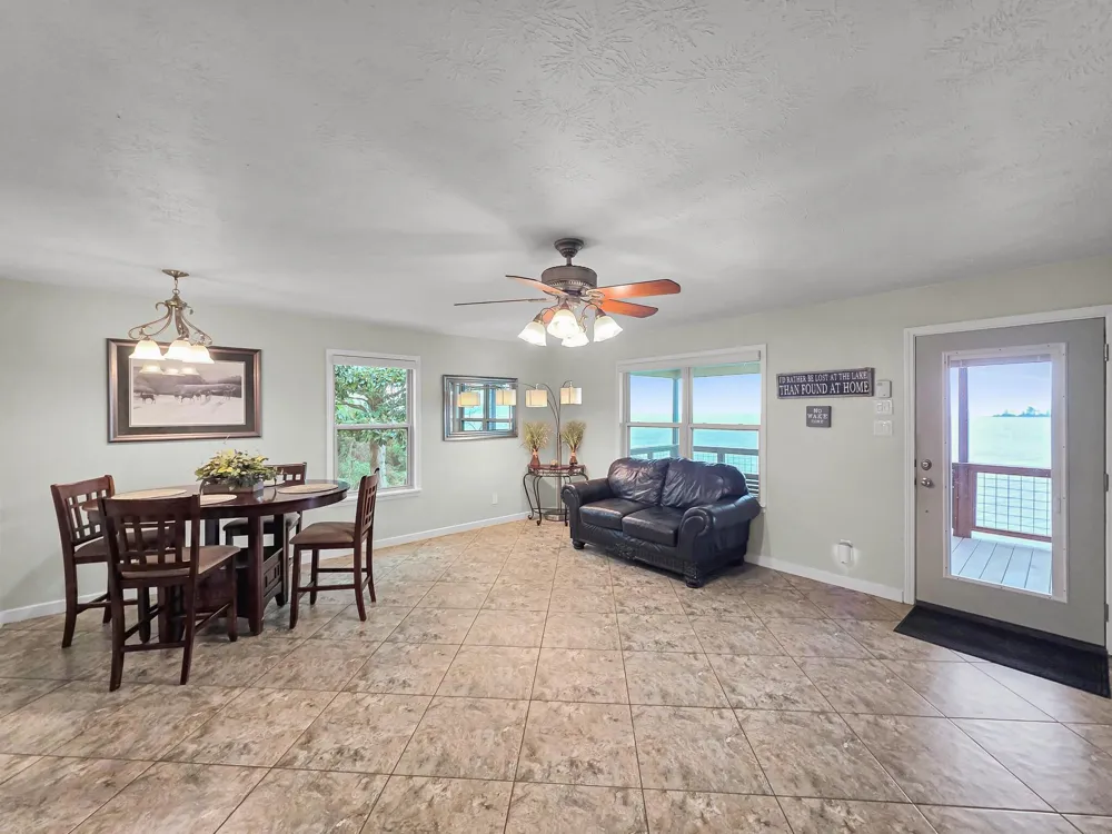 270 Andrew Jackson Circle Hemphill, TX 75948