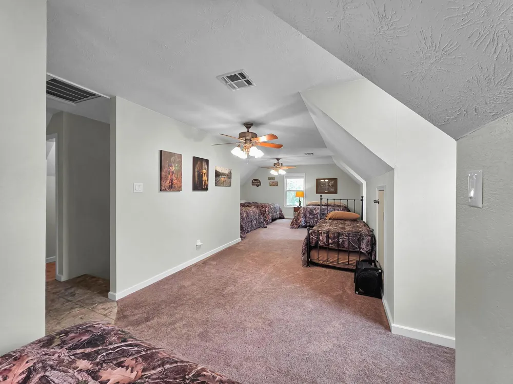 270 Andrew Jackson Circle Hemphill, TX 75948