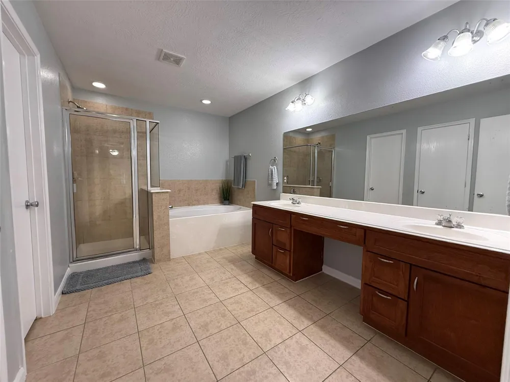 11618 Wren Crossing Drive Houston, TX 77038