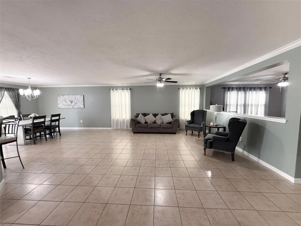 11618 Wren Crossing Drive Houston, TX 77038
