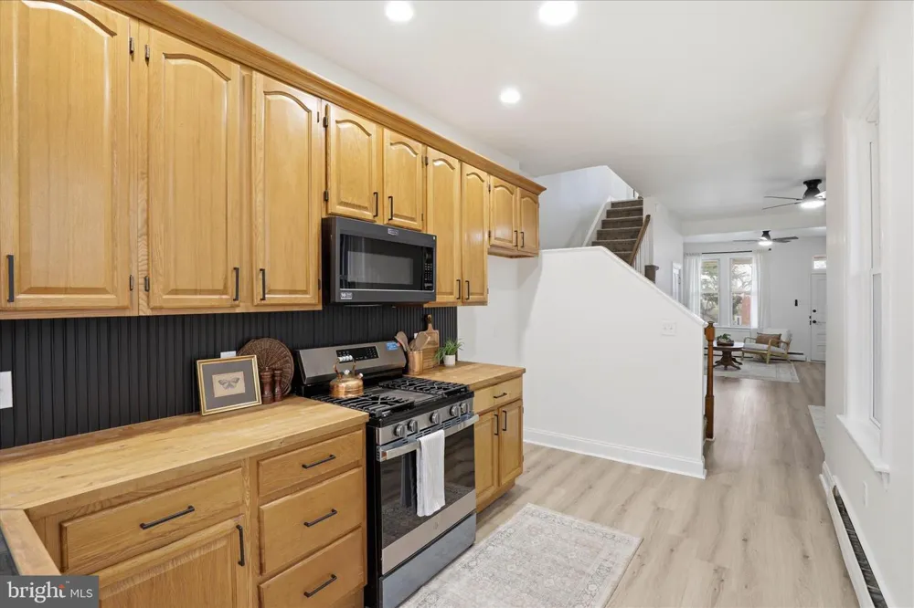 327 HAZEL STREET Lancaster, PA 17603
