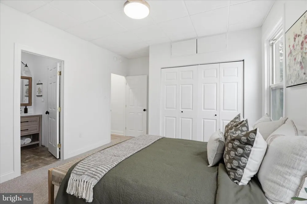 327 HAZEL STREET Lancaster, PA 17603