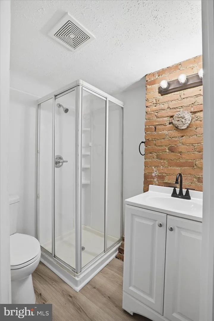 327 HAZEL STREET Lancaster, PA 17603