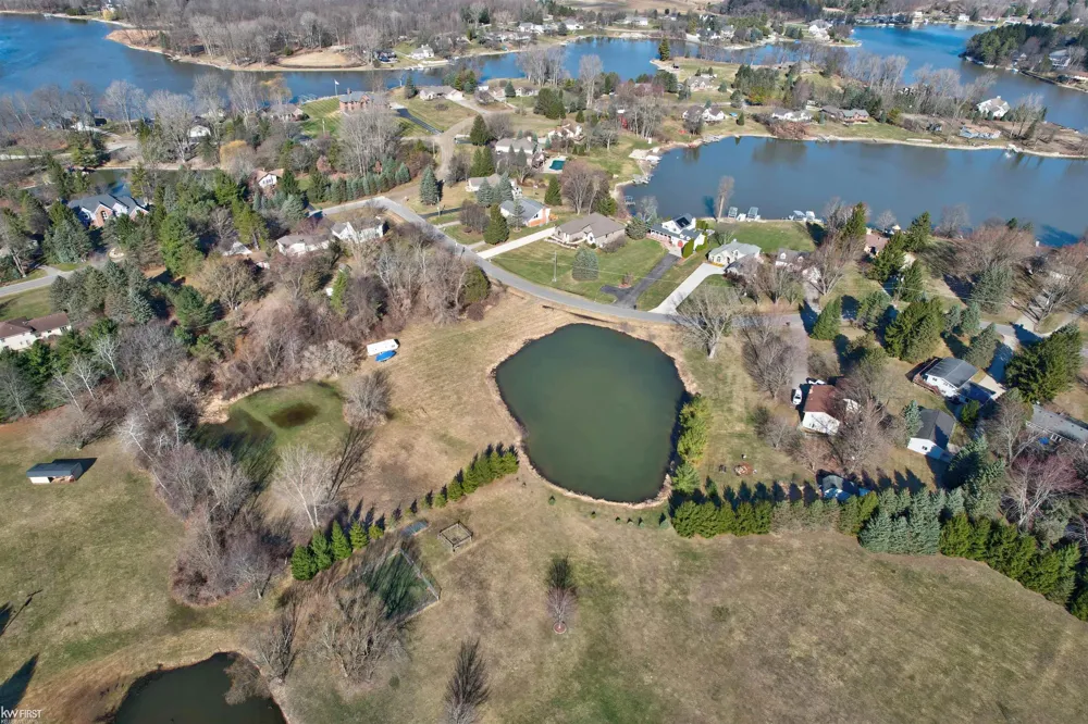 2951 Woodland Drive Hadley Township, MI 48455