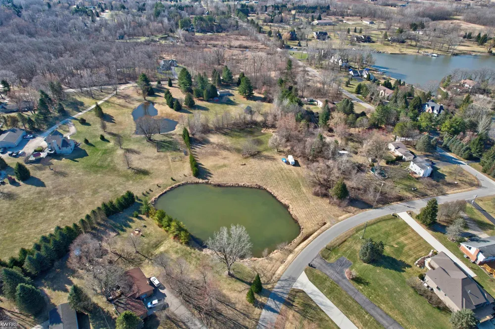 2951 Woodland Drive Hadley Township, MI 48455