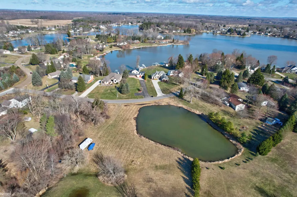 2951 Woodland Drive Hadley Township, MI 48455