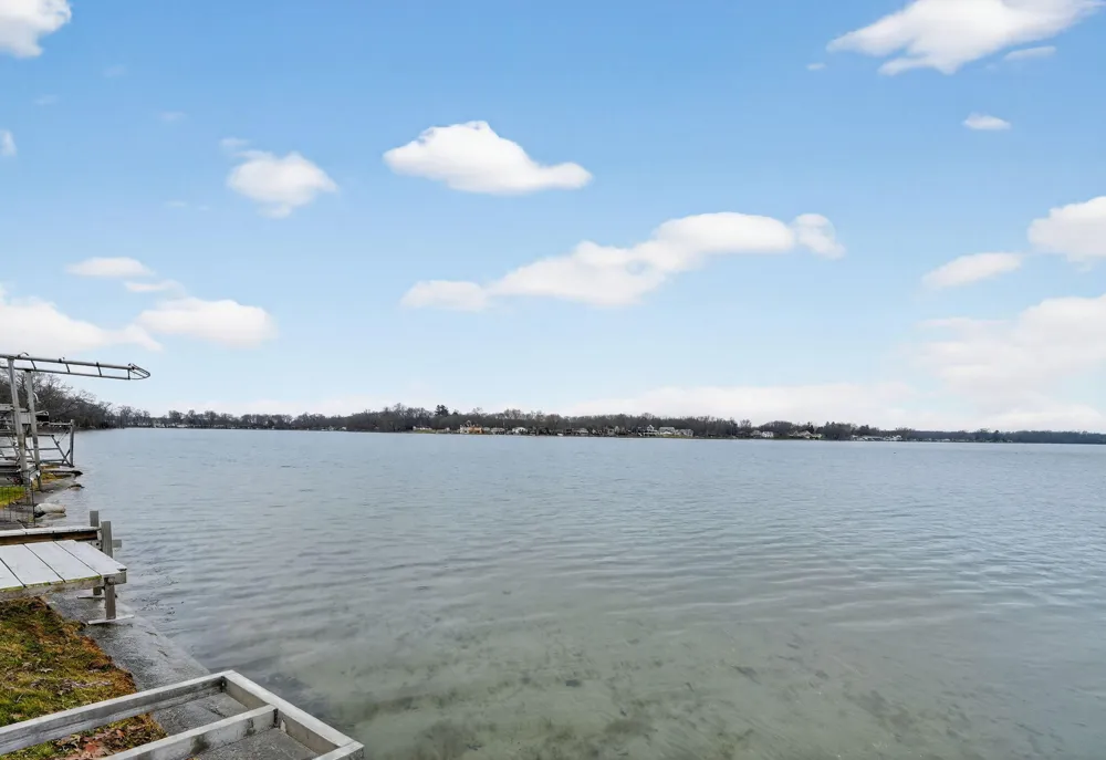 20008 M 60 Park Township, MI 49093