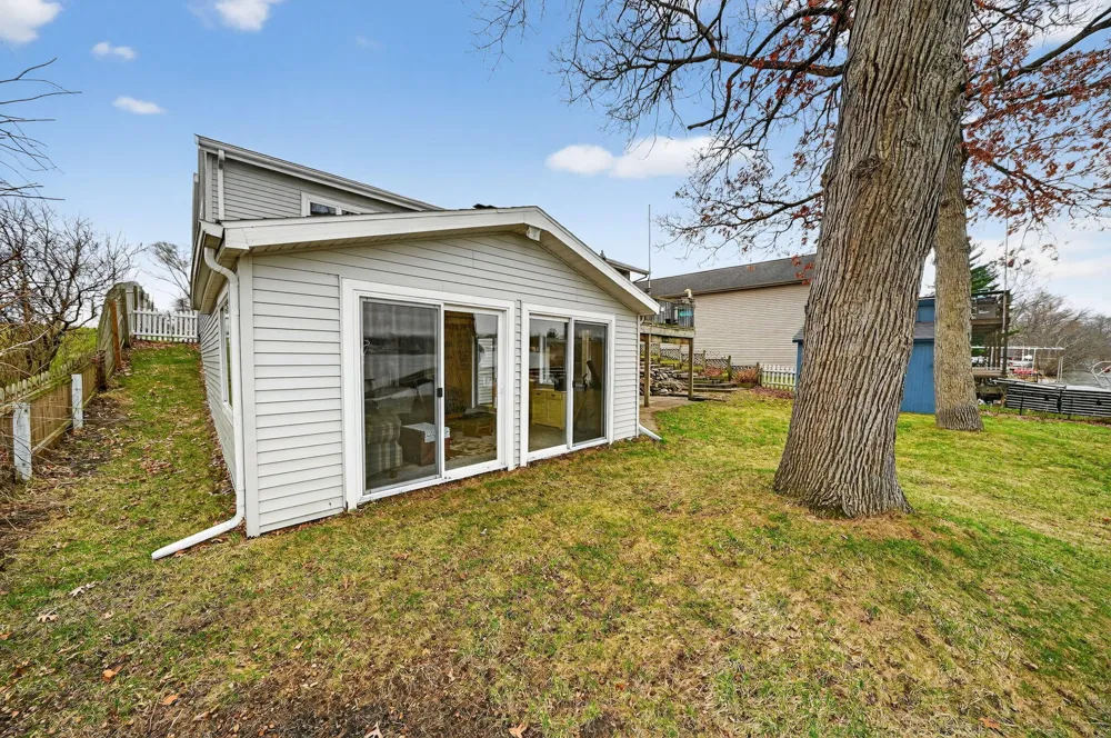 20008 M 60 Park Township, MI 49093