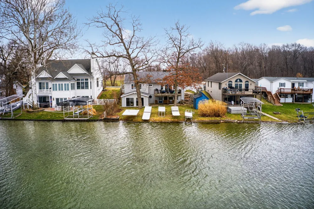 20008 M 60 Park Township, MI 49093