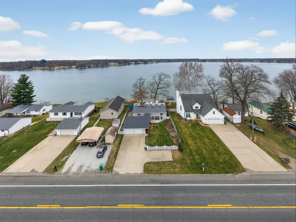 20008 M 60 Park Township, MI 49093