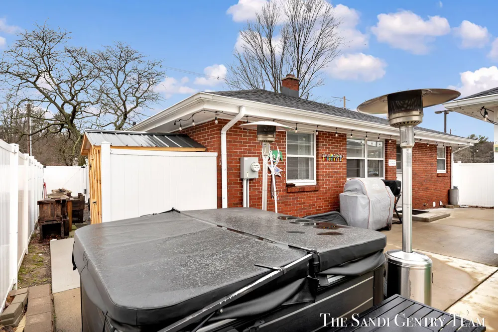 1508 Wisconsin Street Grand Haven City, MI 49417