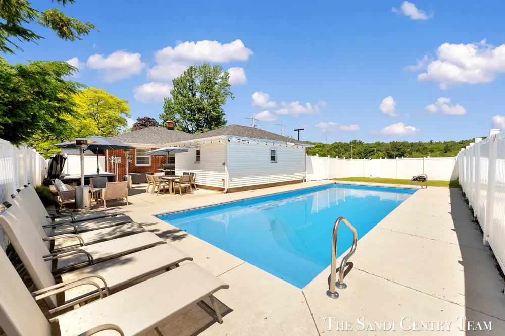 1508 Wisconsin Street Grand Haven City, MI 49417