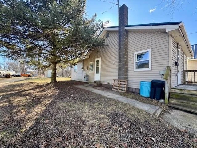 348 Grover Avenue Alma City, MI 48801