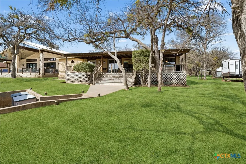 506 Ranch Road 2233 Sunrise Beach, TX 78643