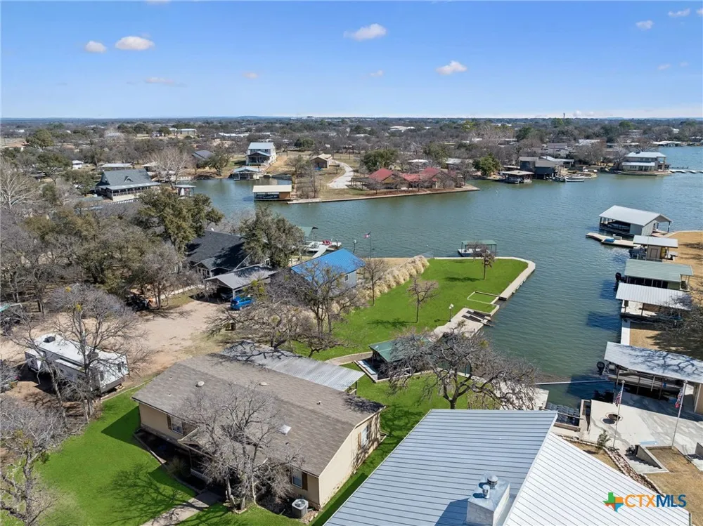 506 Ranch Road 2233 Sunrise Beach, TX 78643