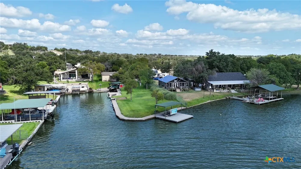 506 Ranch Road 2233 Sunrise Beach, TX 78643