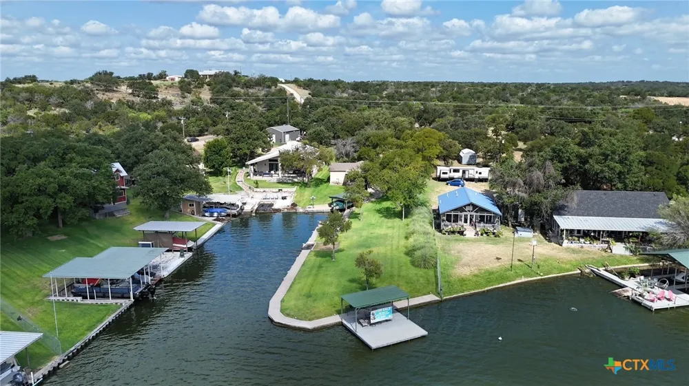 506 Ranch Road 2233 Sunrise Beach, TX 78643