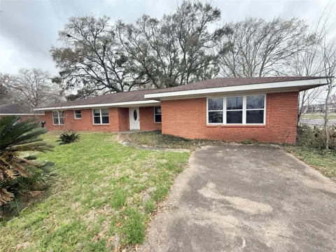 4100 Mockingbird Lane