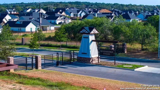 117 Red Oak Trail La Vernia, TX 78121