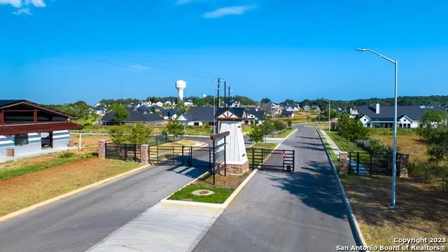 117 Red Oak Trail La Vernia, TX 78121